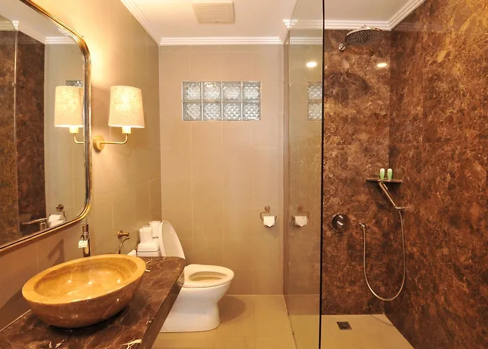 Hotel Puri Raja Legian (Bali)