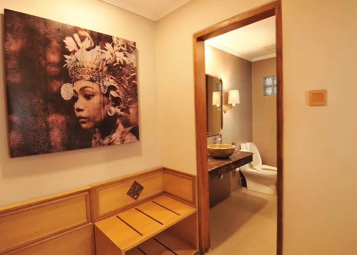 Puri Raja 4*