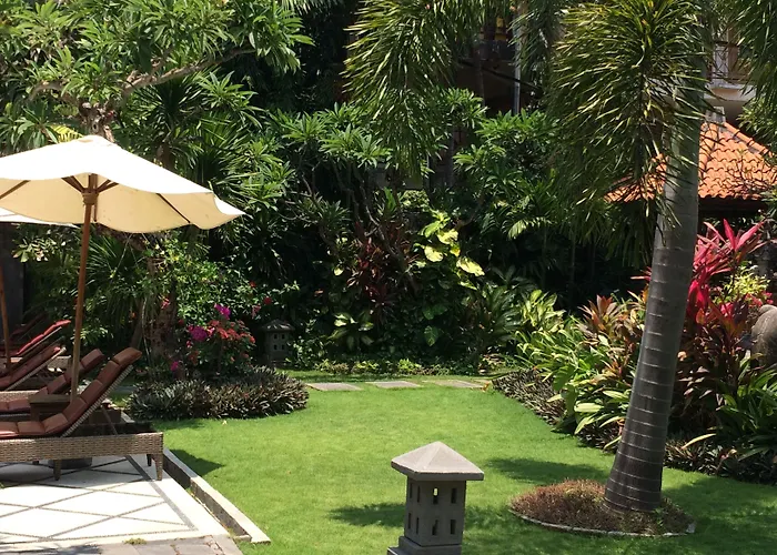 Puri Raja Hotel 4*