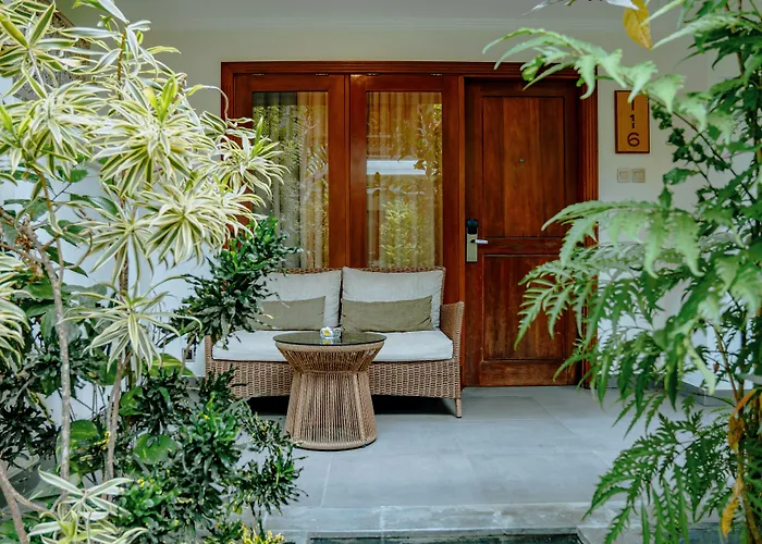Puri Raja 4* Legian (Bali)
