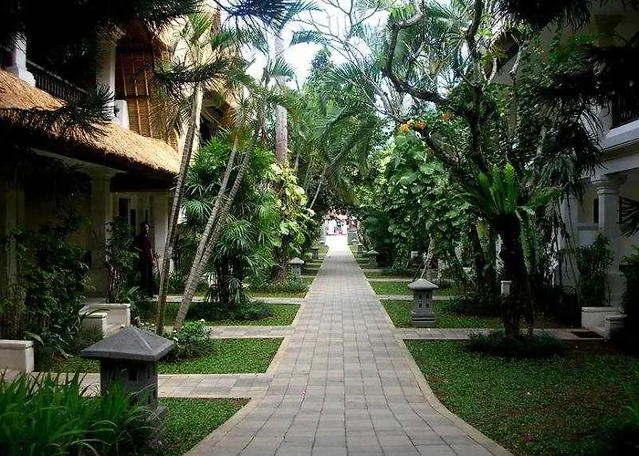 Puri Raja Hotel